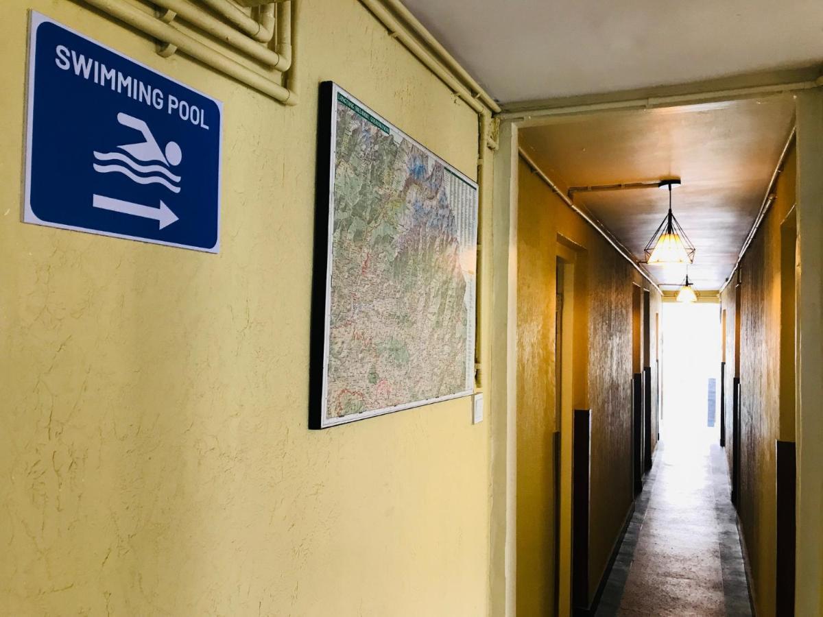 Alobar1000 Hostel 카트만두 외부 사진